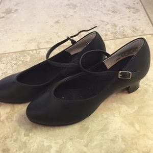 Genuine leather black character shoes